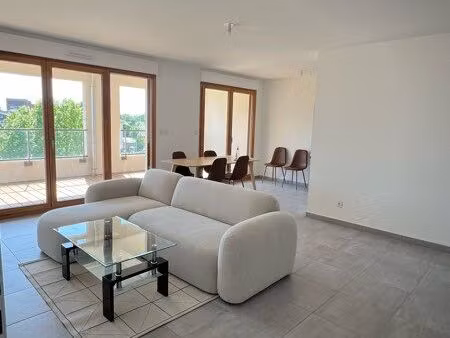 t3 neuf meublé de 80 56 m² – terrasse couverte 12 62 m² – parking – ambilly