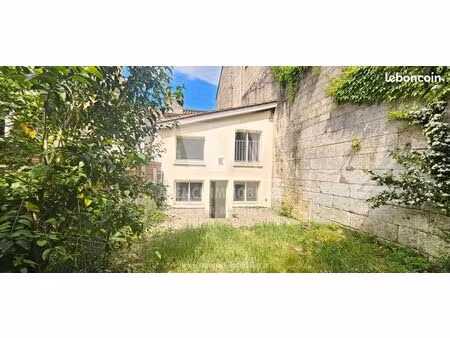 angouleme - quartier victor hugo - petite maison / appartement de 35 79 m²