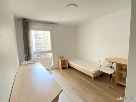 studio 1 pièce 18 m²