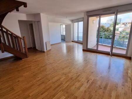 duplex 4 pièces 105 m²