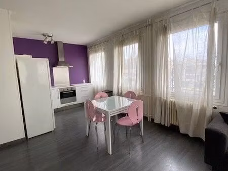 appartement 3 pièces 53 m²