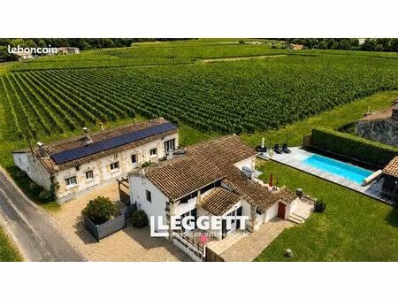maison 10 pièces 277 m²