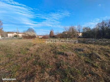 terrain 3082 m² sugeres