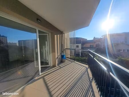 appartement 3 pièces 58 m²