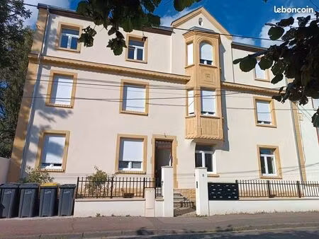 très bel f2 51m2 au calme