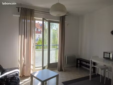 studio meublé