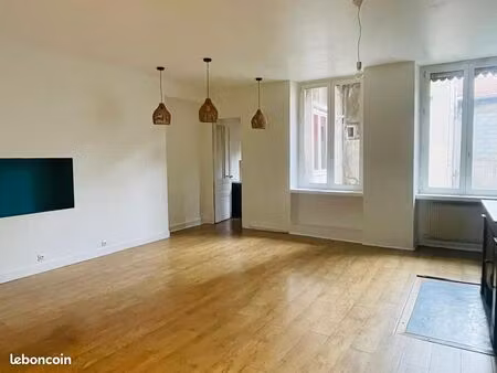 t4 hyper centre - 99m² + garage