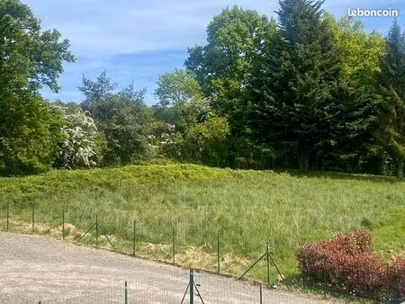 terrain constructible viabilisé proche école et commerces
