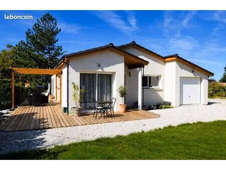 maison 4 pièces 95 m²