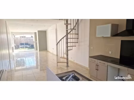 charmante maison rénovée 92m2 proche métro