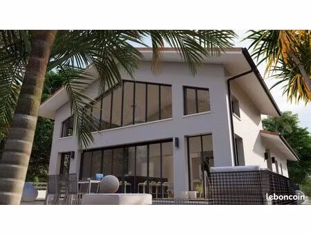 maison 200 m² latresne