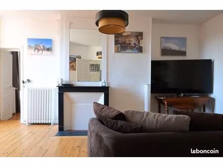 grand t4 lumineux avec terrasse et cachet ancien – centre issoire