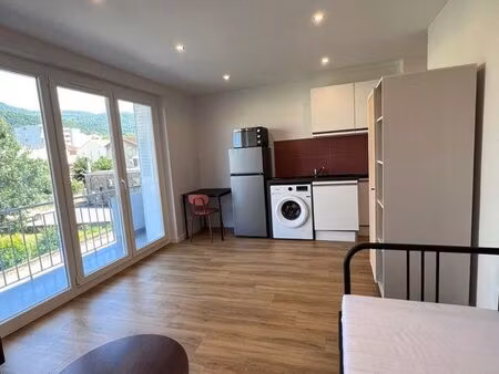 loue studio meublé 22m saint martin d’hères