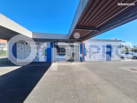 bureau 275 m²