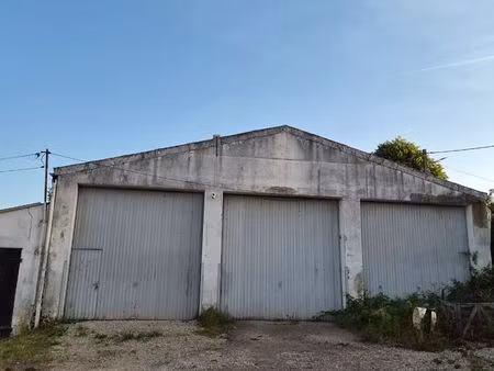 hangar a louer