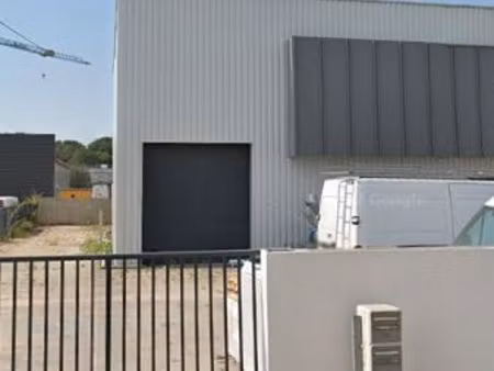 local industriel 175 m²