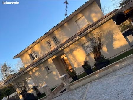 location maison de standing  180 m ￼