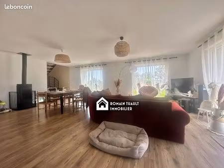 propriété 6 pièces 147 m²