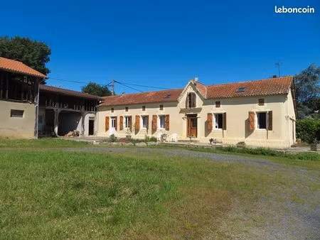 maison 6 pièces 180 m²