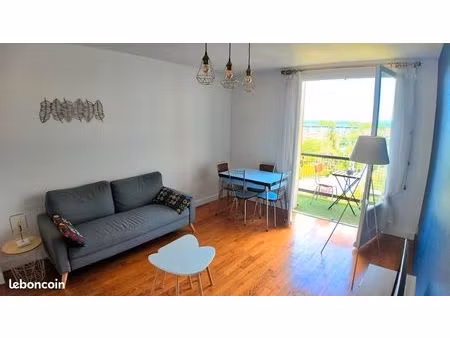 t3 meublé 53 m² – balcon  garage  cave – roanne