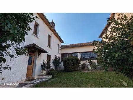 maison à chabreloche