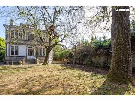 maison 7 pièces 250 m²
