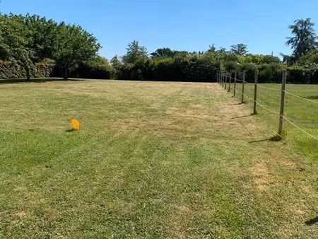 terrain constructible 825m2