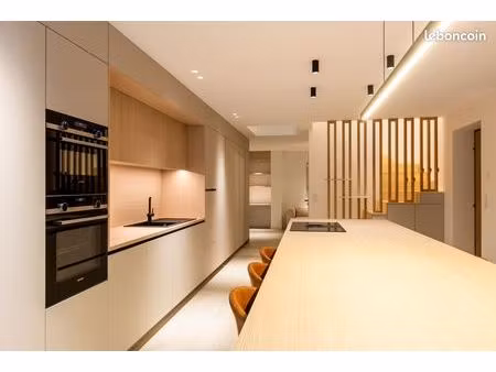a louer - appartement t5 de 105m2 entièrement rénové à bourg en bresse