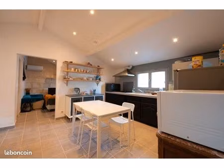 immeuble 6 pièces 439 m²