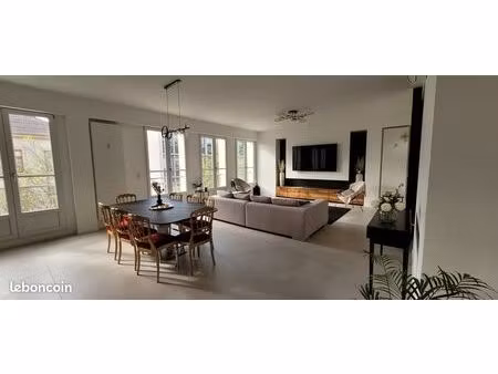 appartement meublé 105 m² — centre historique  5 min gare tgv