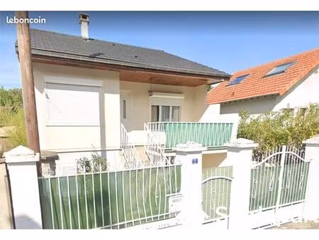 chambre 1 pièce 16 m²