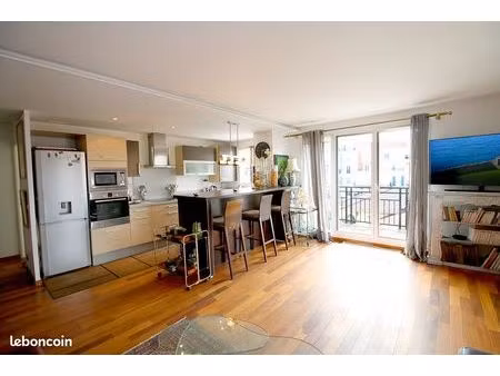 appartement 3 pièces – balcon – parking