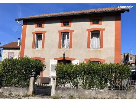 maison 6 pièces 130 m²