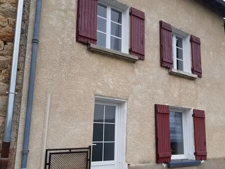maison de village 7 pièces 70 m²