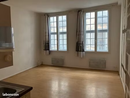 appartement 42 m2  près de la nive au centre de bayonne