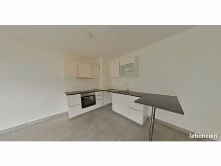 appartement 3 pièces 64 m²