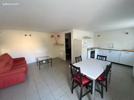 appartement 2 pièces+ extérieur