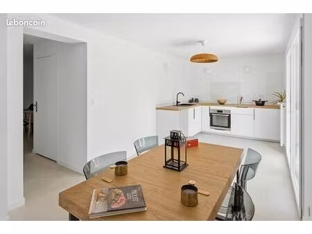 agréable et lumineuse maison familiale de 135 m² - proximité transports  commerces  écoles