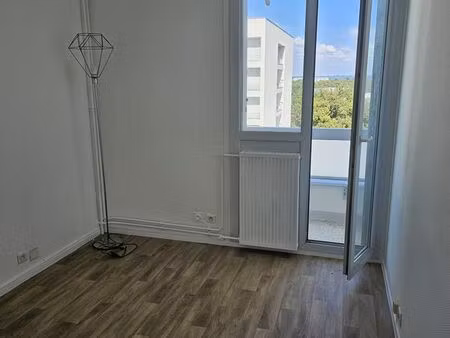 studio 1 pièce 14 m²