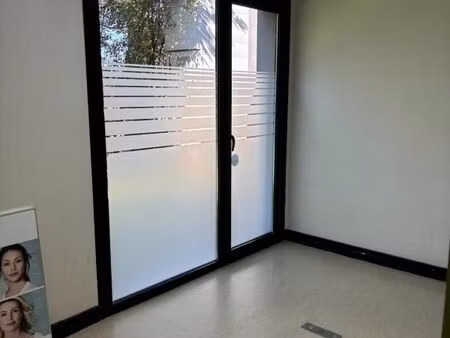 bureau 18 m²