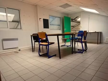 bureau 28m2
