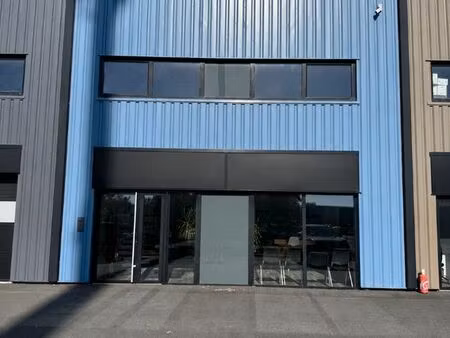 local 400 m² saint herblain