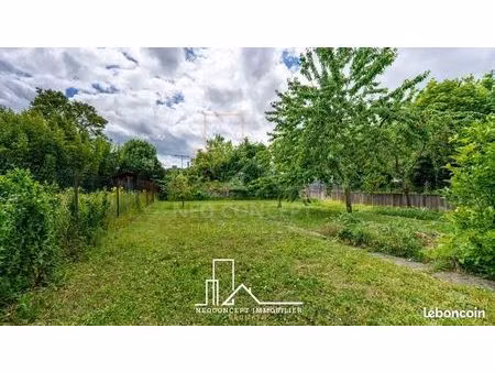 maison 5 pièces 246 m²