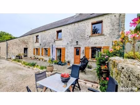 maison 6 pièces 216 m²