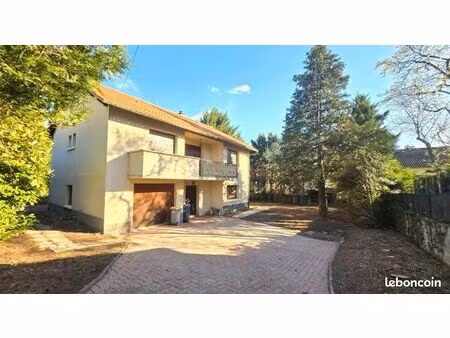 maison 146m2  4 chambres  terrain 780m2