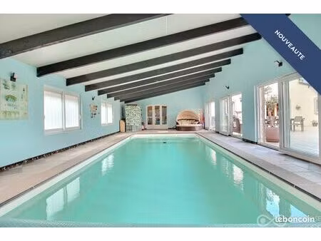 villa 12 pièces 196 m²
