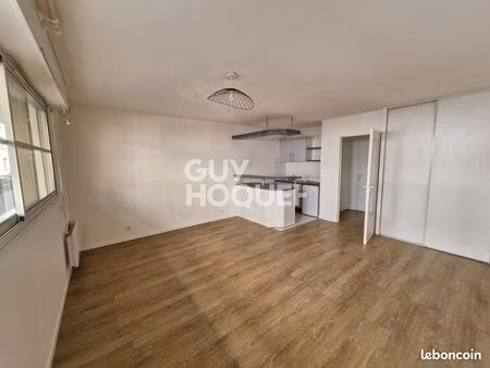 studio 1 pièce 33 m²