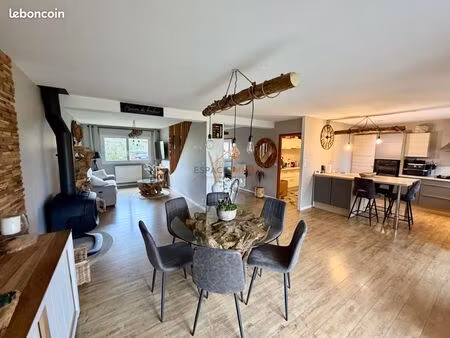 pavillon 8 pièces 149 m²