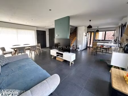 maison 6 pièces 130 m²