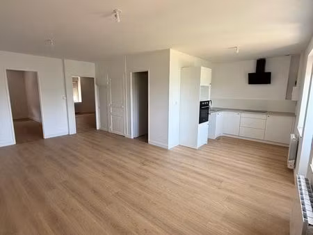 t3 refait à neuf centre de toulon sur arroux